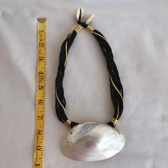 White, black, and gold shell statement necklace - Picture 5 of 5